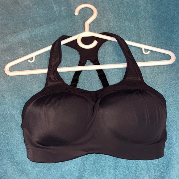excellent condition Nike bra worn twice - Picture 1 of 5